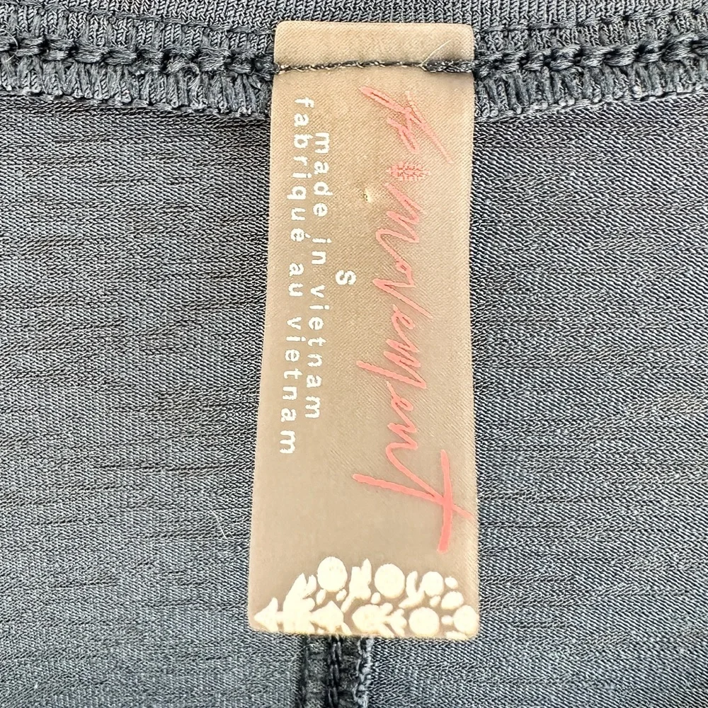 FREE PEOPLE Movement Tempo UV Protection Long Sleeve Top Navy Blue - Small - Picture 4 of 13